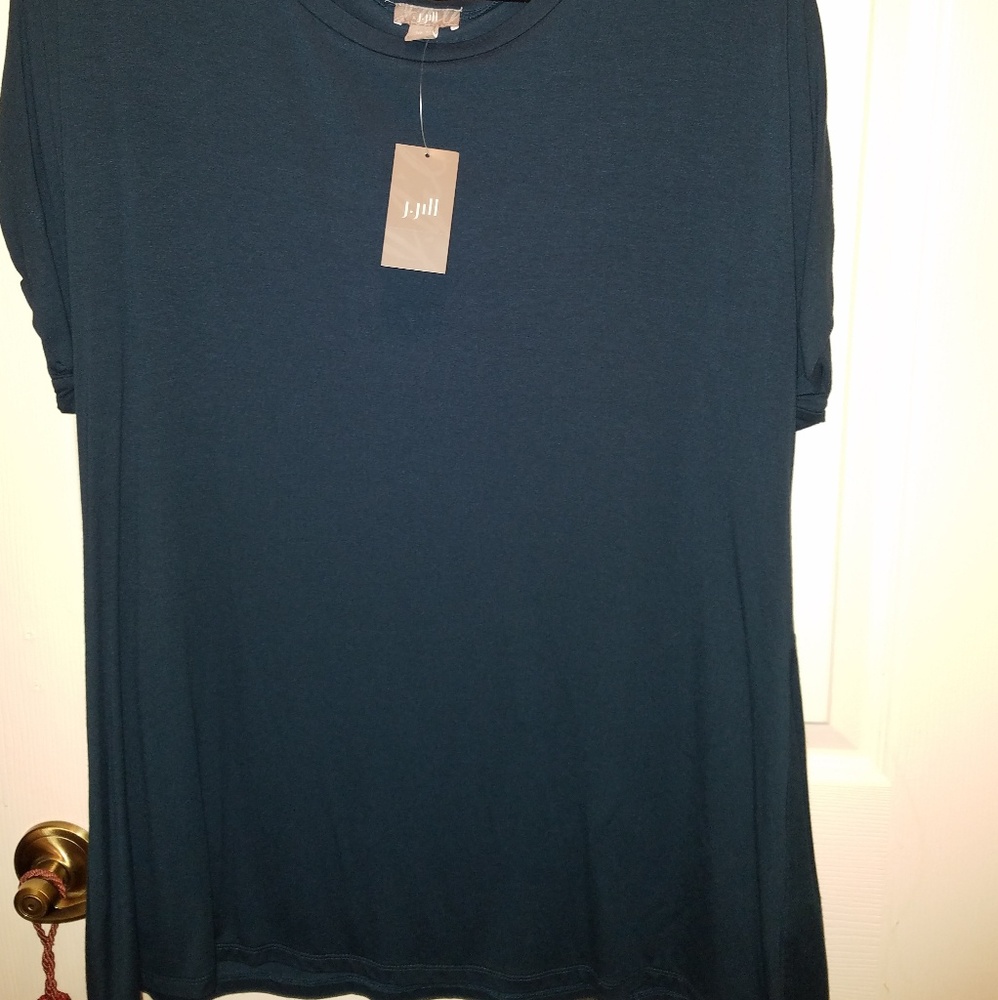 Scoop neck long tee
